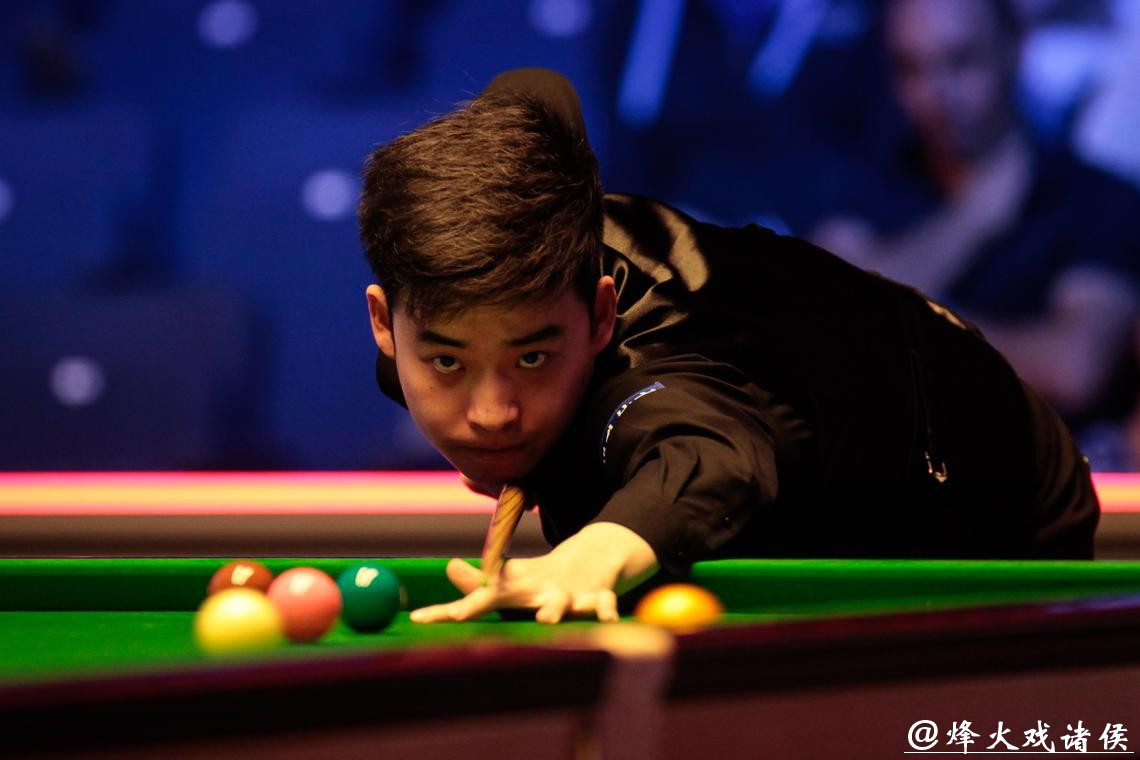 斯诺克英格兰公开赛 斯佳辉4-2刘宏宇晋级32强 斯诺克英格兰公开赛 斯佳辉4-2刘宏宇晋级32强