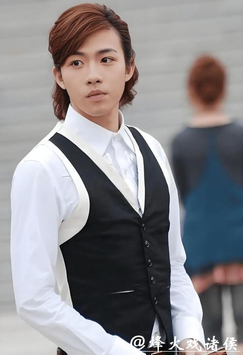 三线青春热血沸腾!俞灏明李曼演绎748厂爱恨,谁在改革浪潮中守住初心? 三线青春热血沸腾!俞灏明李曼演绎748厂爱恨,谁在改革浪潮中守住初心?